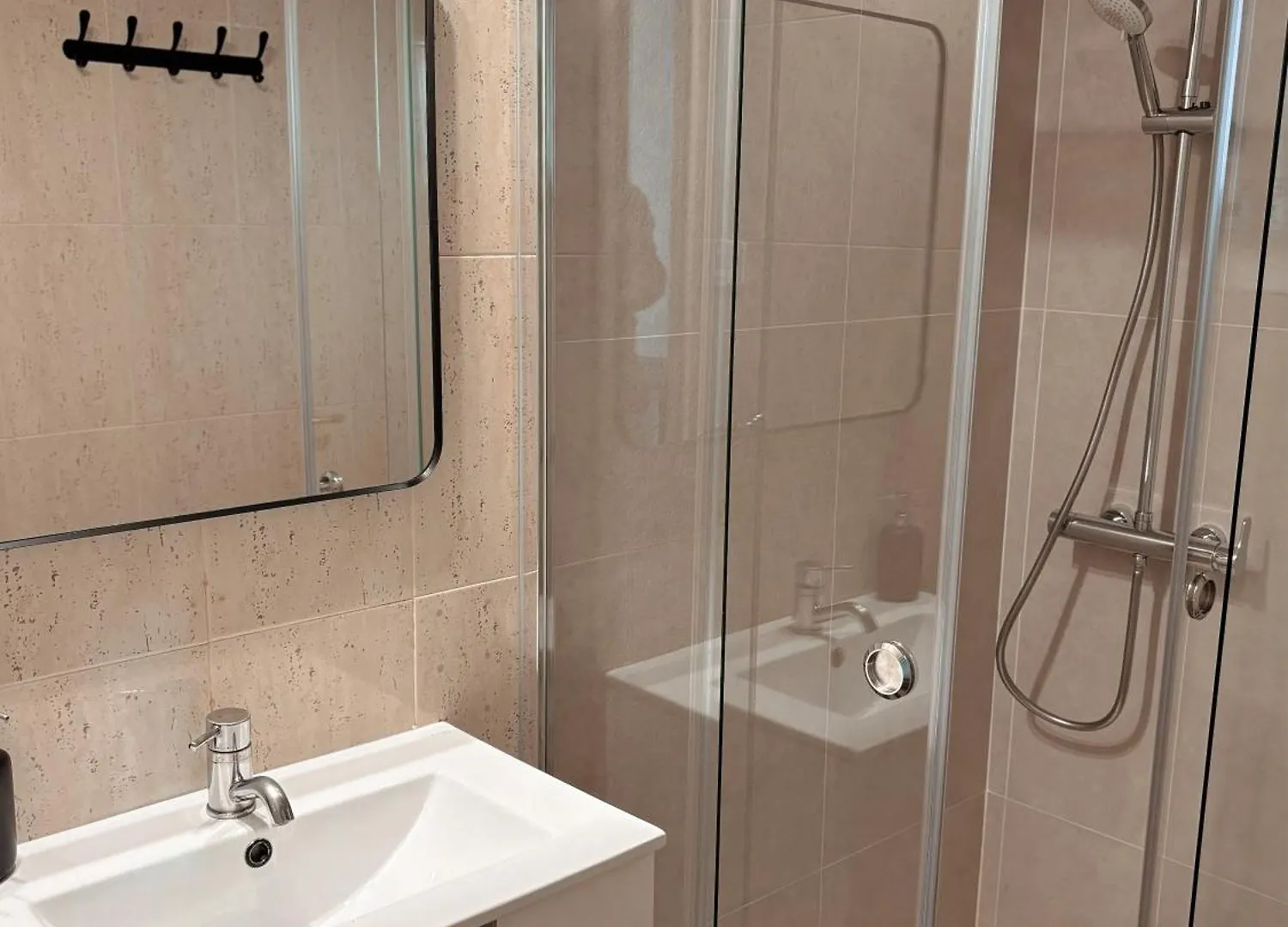 Casa Cosi - Industria Apartment Barcelona
